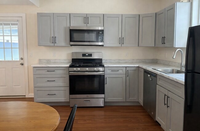 Photo - 407 S Aurora St Unidad 407SAurora