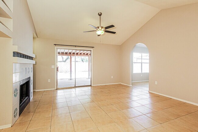 Photo - 7848 W Fleetwood Ln