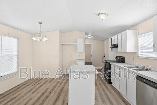 Photo - 825 Dawn Light Dr