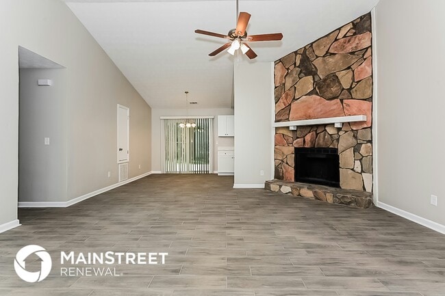 Photo - 5877 Homestead Cir