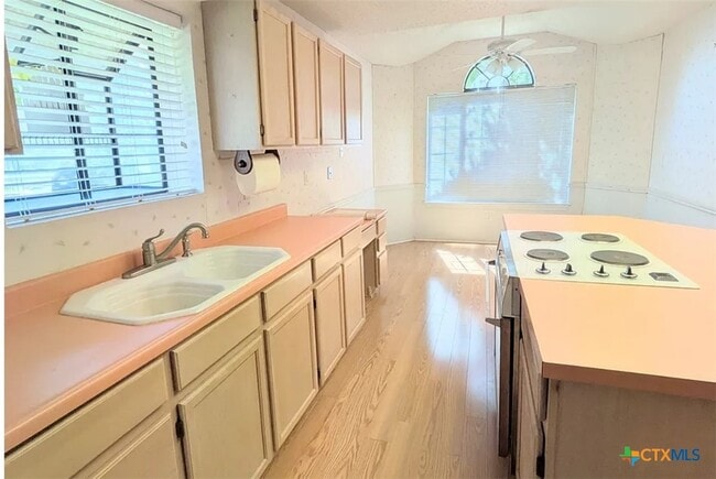1428 Devin Dr