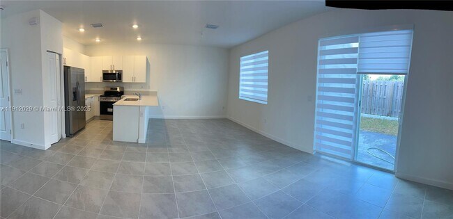 Photo - 1406 SE 6th Rd