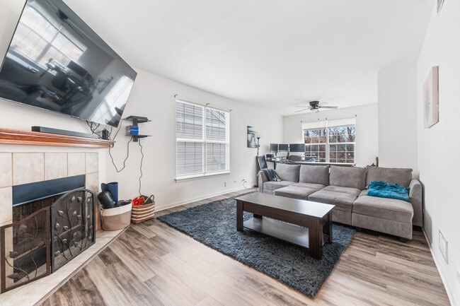 Photo - 1455 Reserve Ln Unit 1455