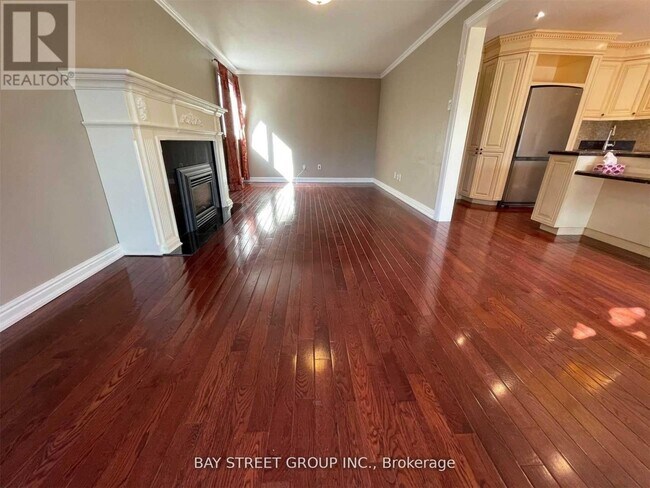 Photo - 2079 Pineview Dr