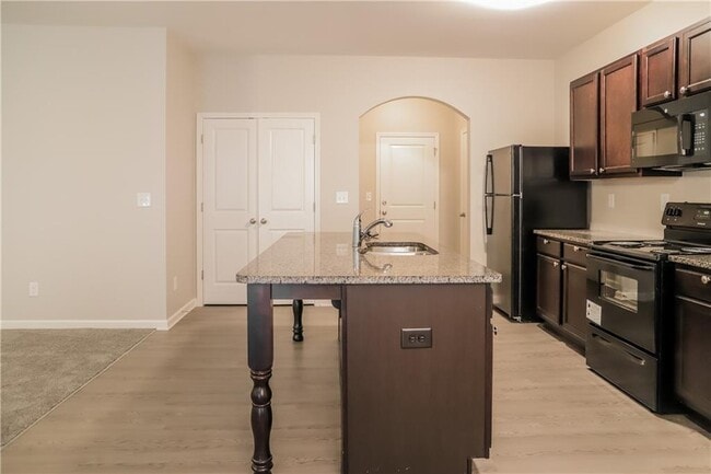 Photo - 7105 Creeksong Dr