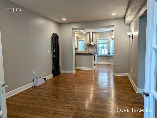 Photo - 920 Ward Pkwy Unidad 3