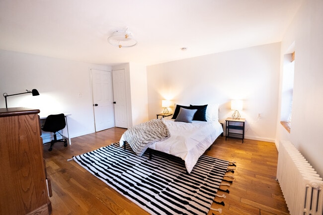 Photo - 244 Clifton Pl