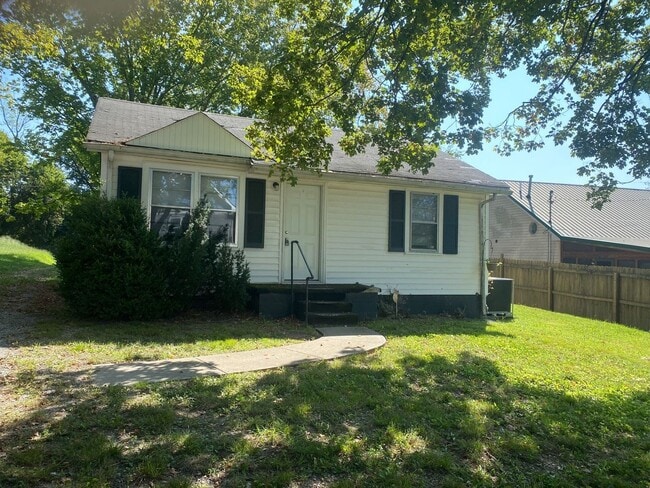 Building Photo - 719 Perkins Ave