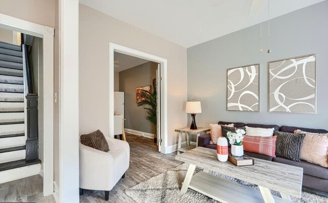 Photo - 627 S Eaton St