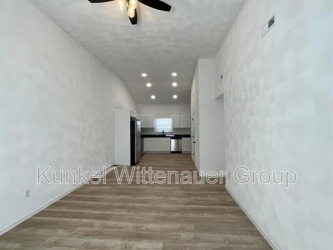 Photo - 5 Lakewood Dr