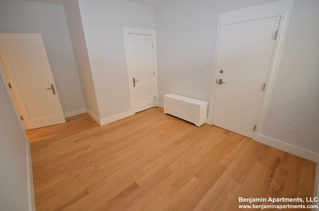 Photo - 35 South St Unit 3