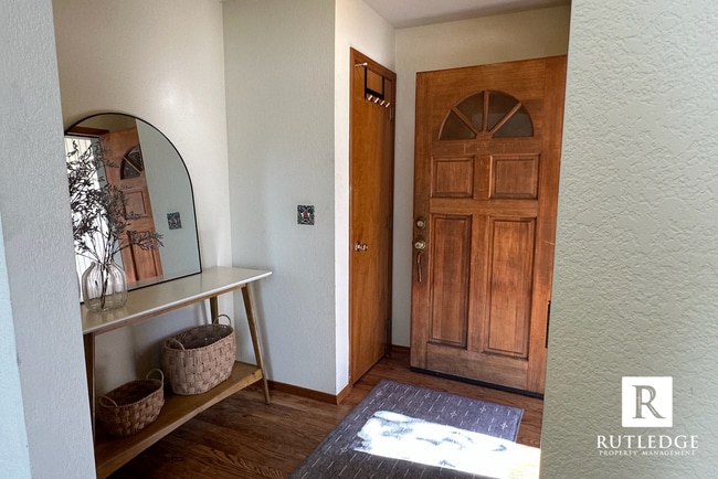 Photo - Spacious 3 Bedroom, 2 Bath Home in a Quiet...