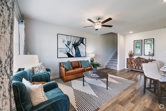 Everglade 3BR, 2.5BA - 1,601SF - Living Room