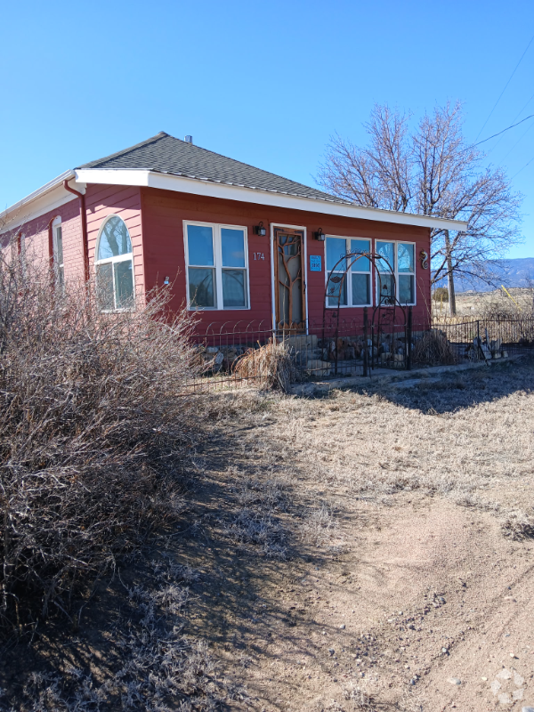 Building Photo - 174 Cedar St Rental