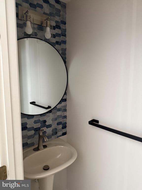 Photo - 4675 Harrier Way