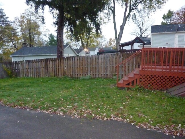 Photo - 241 W Jackson St