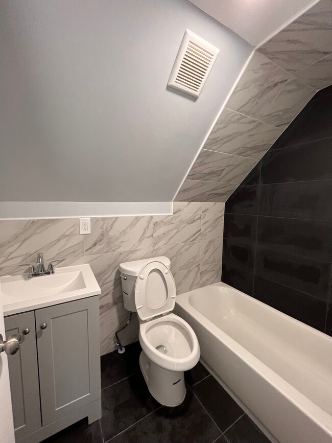 Unit 3 - 130 Wade St Unit 3