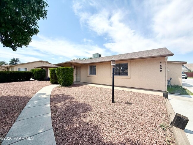 Building Photo - 7860 Spouse Dr Unit A