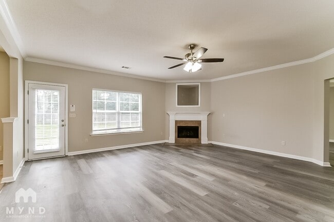 Photo - 4050 Sidlehill Dr