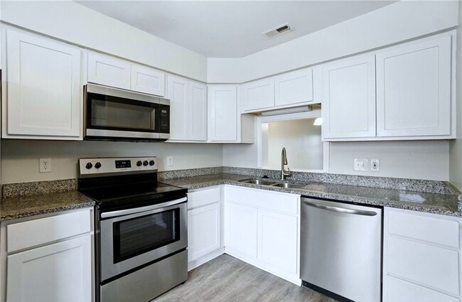 Photo - 2333 Meadows Landing