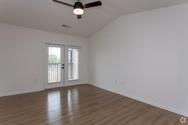 Cove - 1BR,1BA - 859SF - Living Room - Evolve at Lake Norman