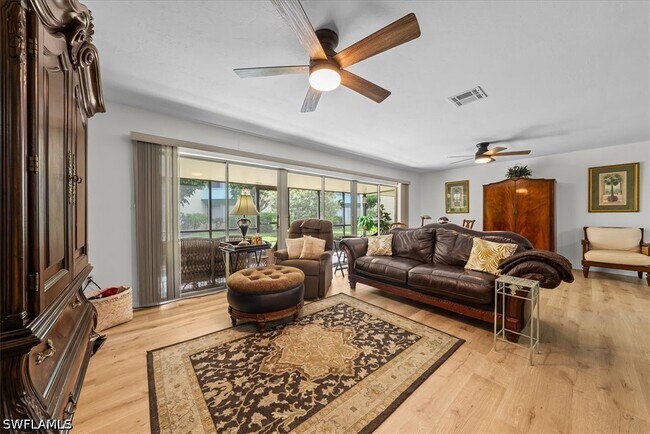 Photo - 925 Palm View Dr Unit 111