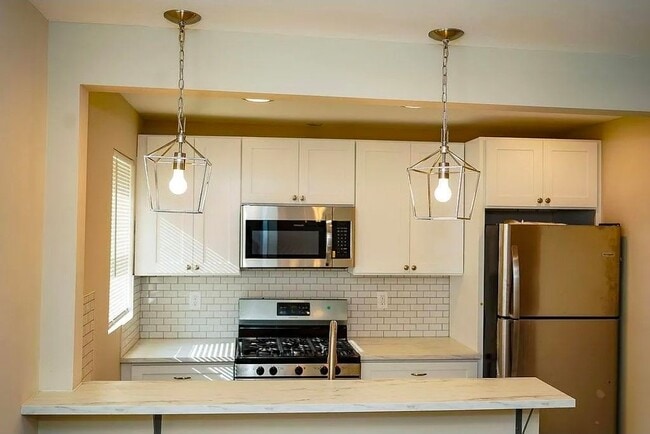 Photo - 6135 MacBeth Dr Unidad 1