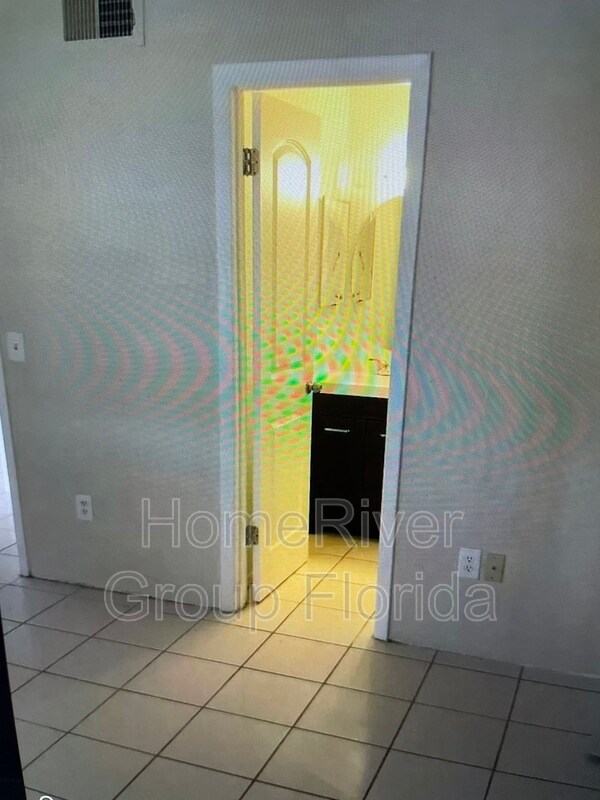 Photo - 828 W Rosewood Ln