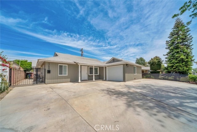 Photo - 17609 Covello St