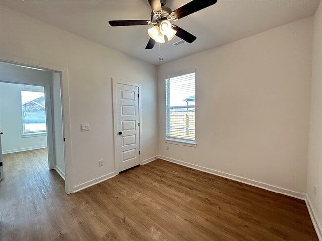 Building Photo - 522 N Goose Xing