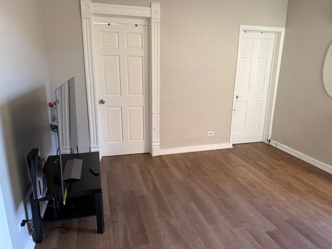 Photo - 1529 W 18th St Unidad 2R