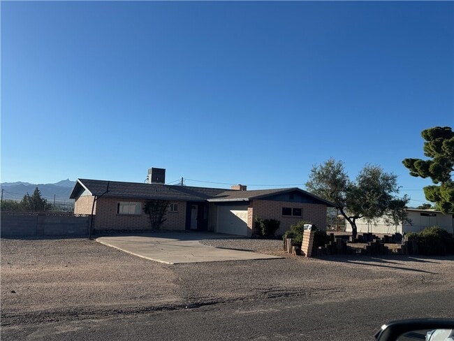 Building Photo - 3706 Martingale Dr Rental