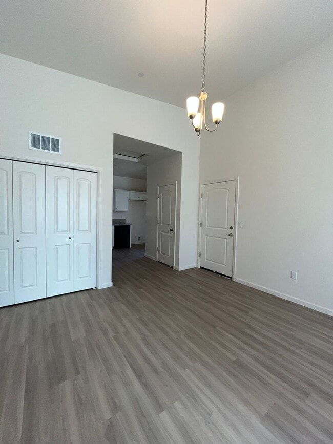 Building Photo - 4214 Unit 4116 Rental