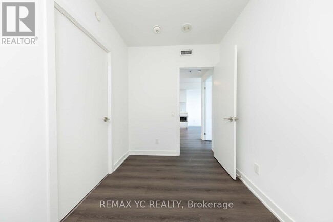 Photo - 8 Olympic Gdn Dr Unit 3105