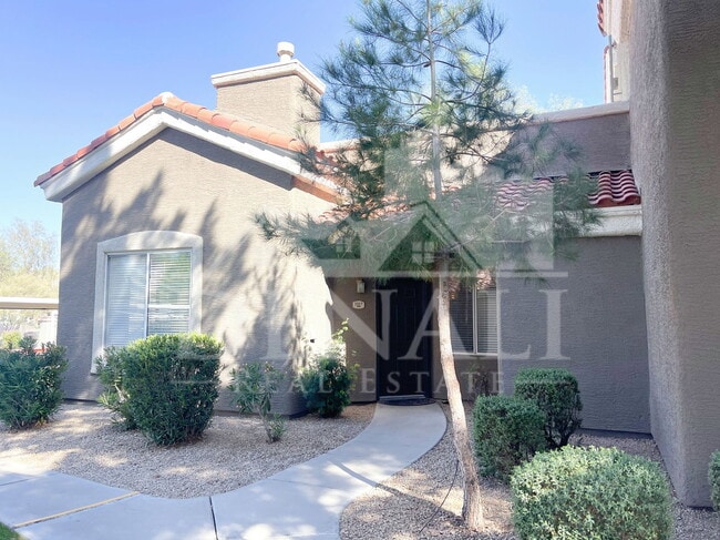 Building Photo - 2929 W Yorkshire Dr