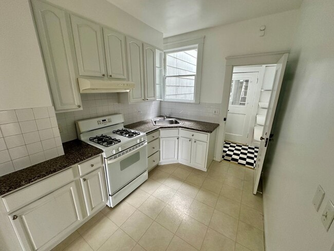 Photo - 2620-26 Van Ness Unit 2620 Van Ness