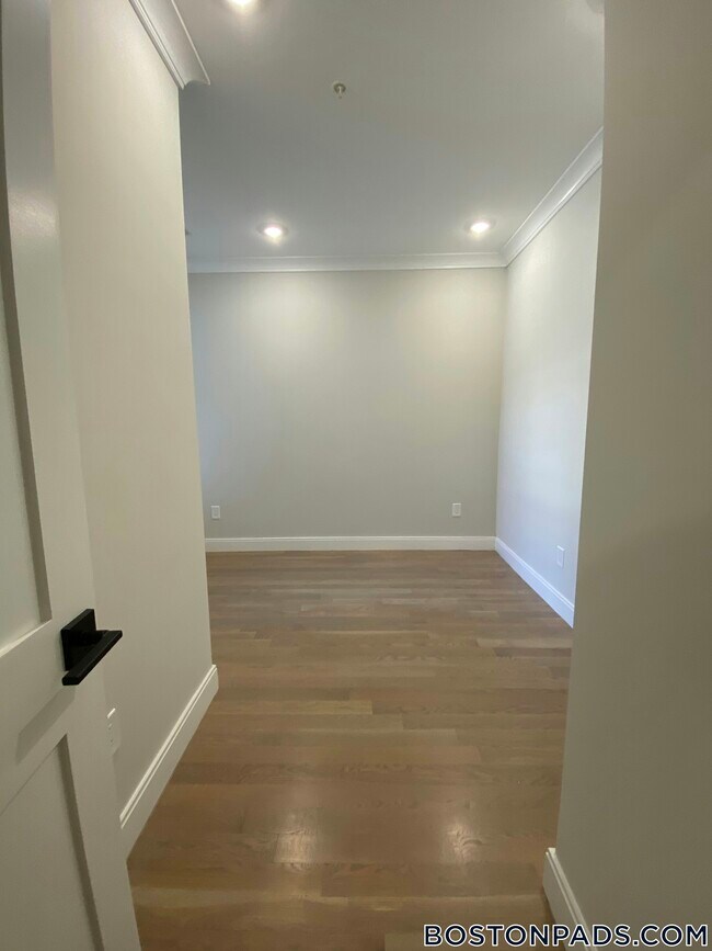 Photo - 47 Englewood Ave Unit 4