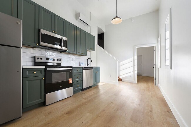 Photo - The Benedict