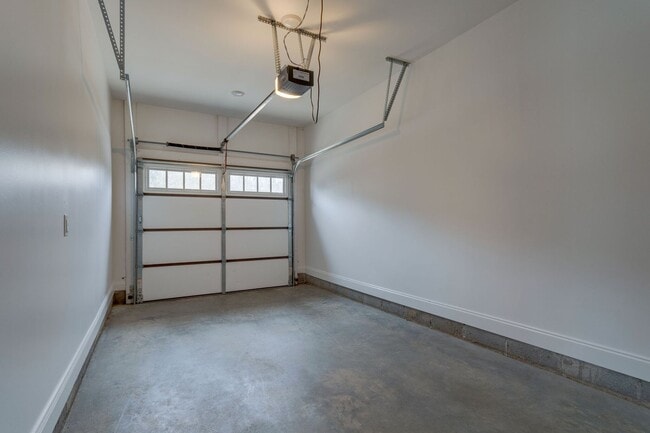 Photo - 2 Bedroom 1 car garage