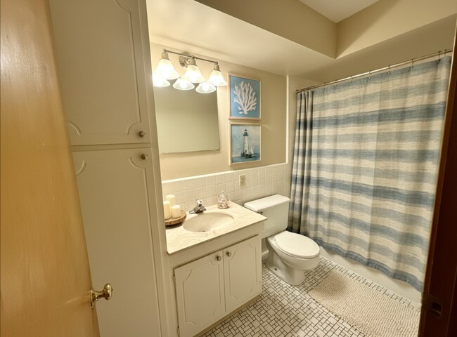 Photo - 2 Bedroom/1.5 Bathroom Apartment- First Floor Unit IVA25