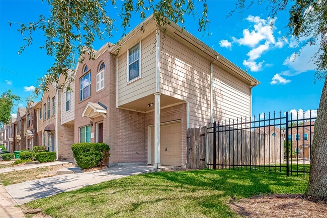 Photo - 206 Sydnor St