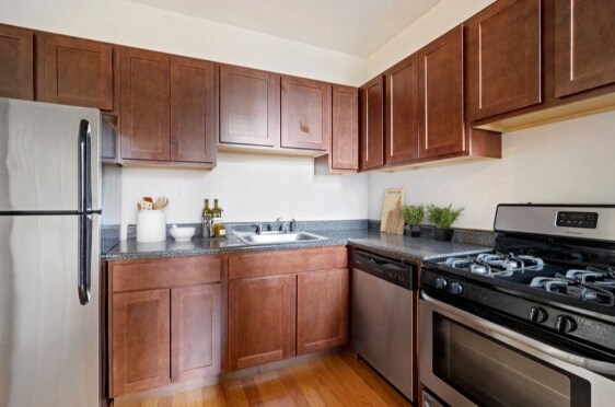 Photo - 3726 N Pine Grove Ave