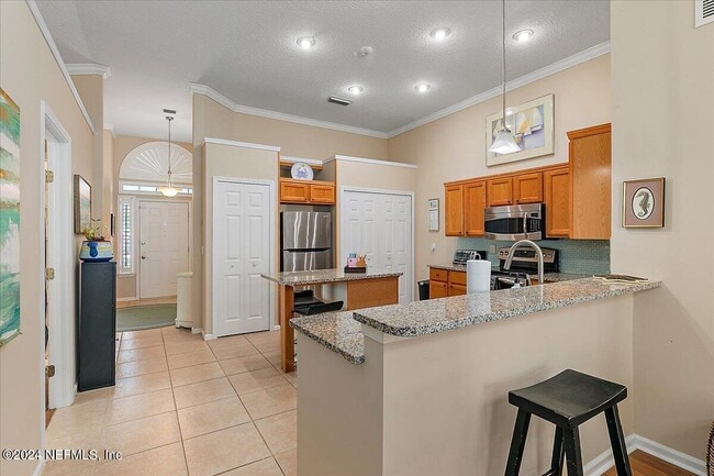 Photo - 229 Charlemagne Cir