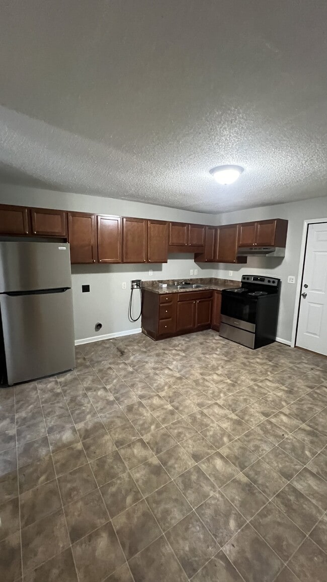 Photo - 1053 Rulnick St