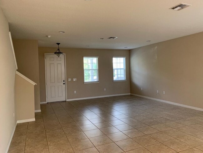 Photo - 13718 Beckman Dr