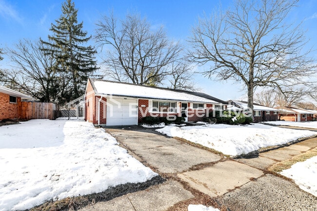 Photo - 2162 Burnside Dr