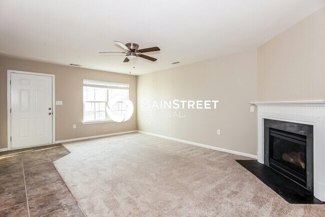 Photo - 4 Bedroom Pet-Friendly Home in Monroe, NC with Main Street Renewal