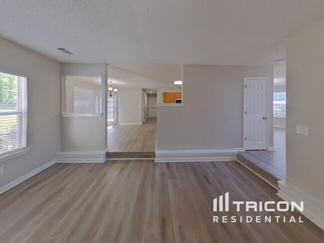 Photo - 1040 Field View Drive McDonough GA