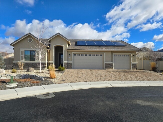 Executive home located on a quiet cul-de-s... - Executive home located on a quiet cul-de-s...