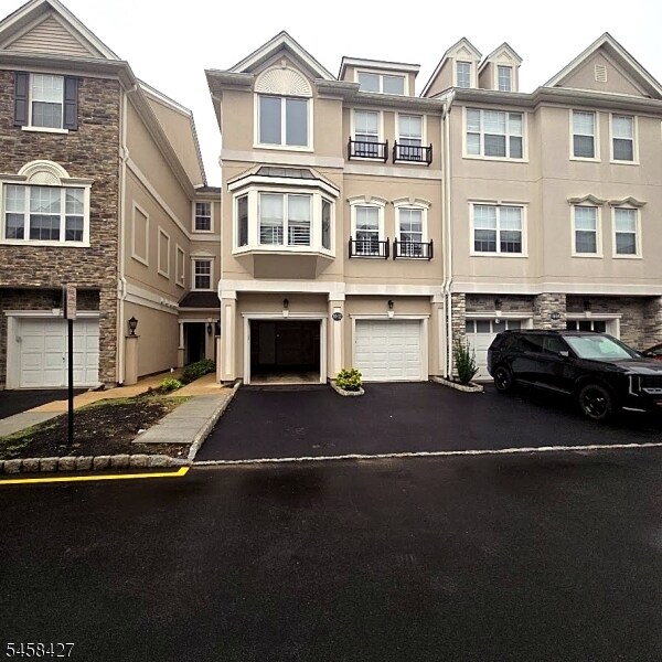 Photo - 10 Devonshire Dr